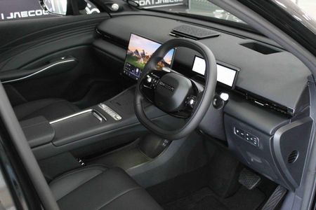 2026-Omoda-C7-15T-SHS-DHT-Phev_7