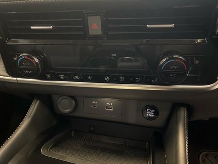2026-Nissan-X-Trail-25-Acenta-Auto_20