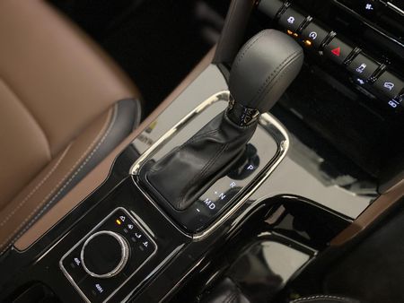 2026-Mahindra-Scorpio-N-22D-4X4-Auto-Z8_16