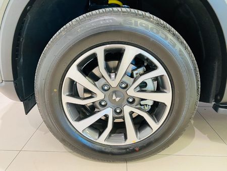 2026-Mahindra-Scorpio-N-22D-4X4-Auto-Z8_6