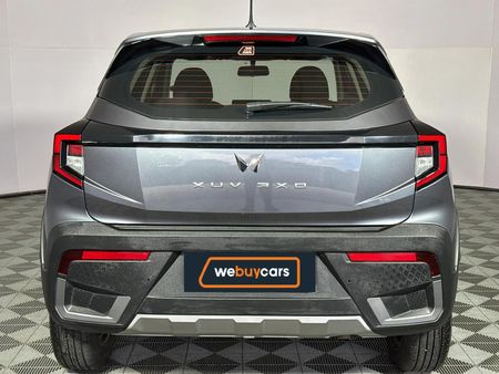 2025-Mahindra-XUV-3XO-12T-MX3_16