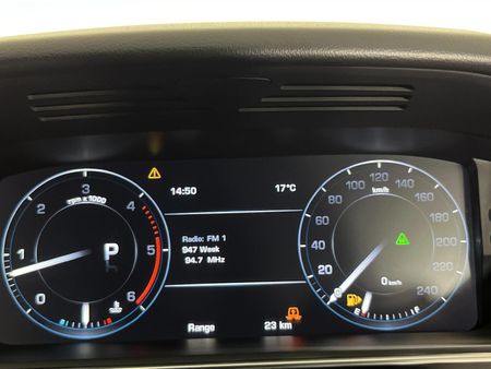 2015-Land-Rover-Range-Rover-Sport-44-SDV8-HSE_2