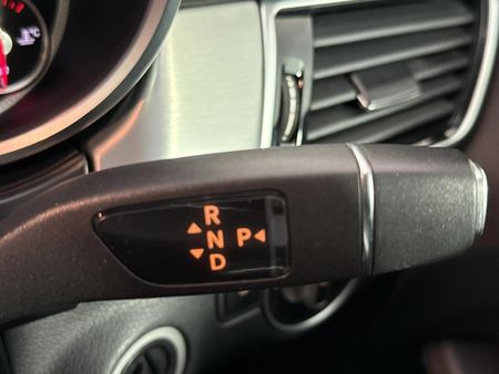 2016-Mercedes-Benz-GLE-350d-4Matic_10