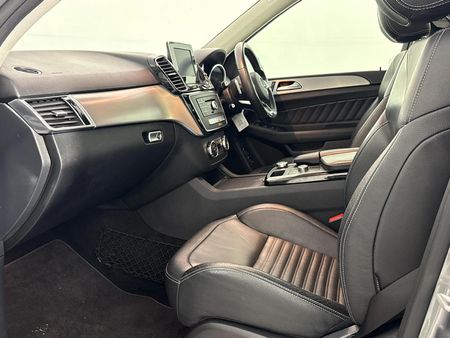 2016-Mercedes-Benz-GLE-350d-4Matic_8
