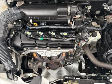 2023-Suzuki-Swift-12-GLX-Auto_13