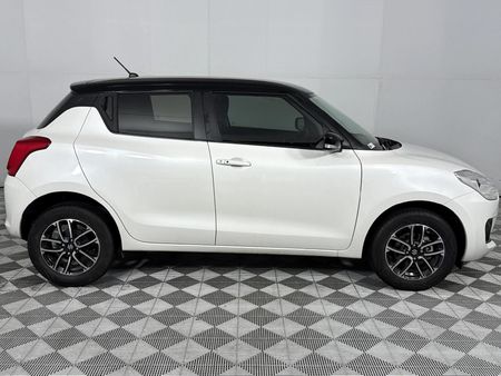 2023-Suzuki-Swift-12-GLX-Auto_17