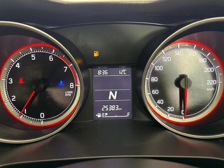 2023-Suzuki-Swift-12-GLX-Auto_2