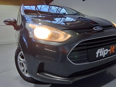 2016-Ford-B-Max-10-EcoBoost-Ambiente_10