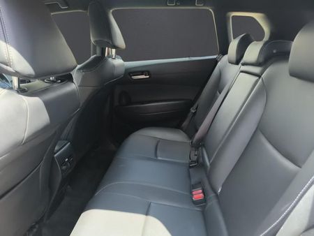 2024-Toyota-Corolla-Cross-18-XS_12
