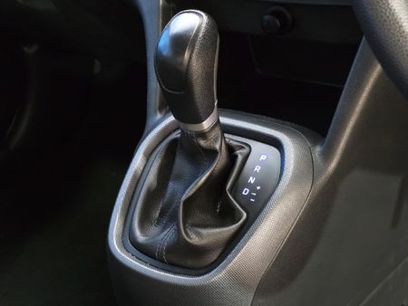 2020-Hyundai-Grand-i10-10-Motion-Auto_9