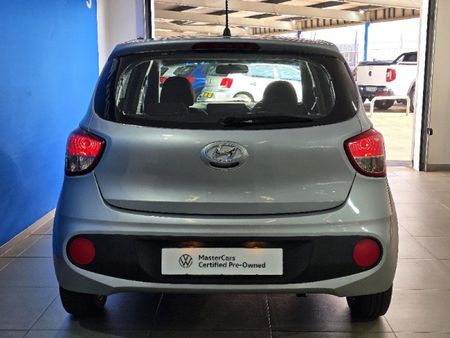 2020-Hyundai-Grand-i10-10-Motion-Auto_13