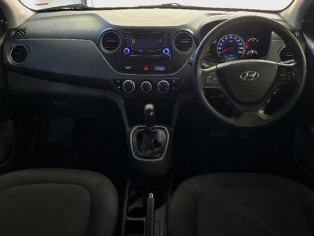 2020-Hyundai-Grand-i10-10-Motion-Auto_18