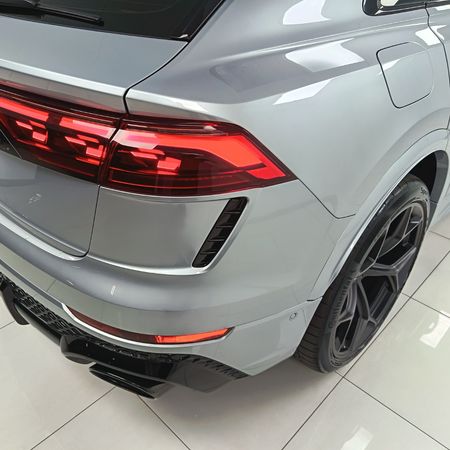 2026-Audi-RSQ8-SUV-PERFORMANCE-QUATTRO-TIPTRONIC_14