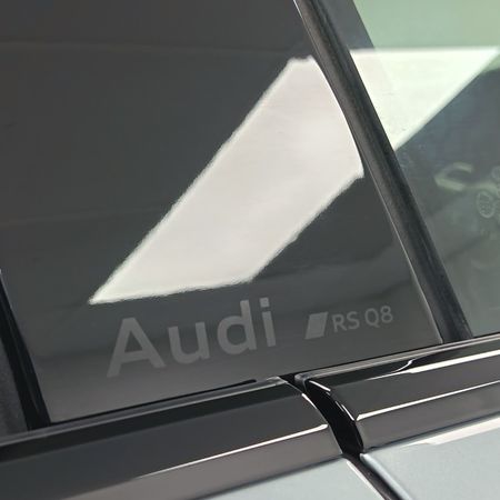 2026-Audi-RSQ8-SUV-PERFORMANCE-QUATTRO-TIPTRONIC_19