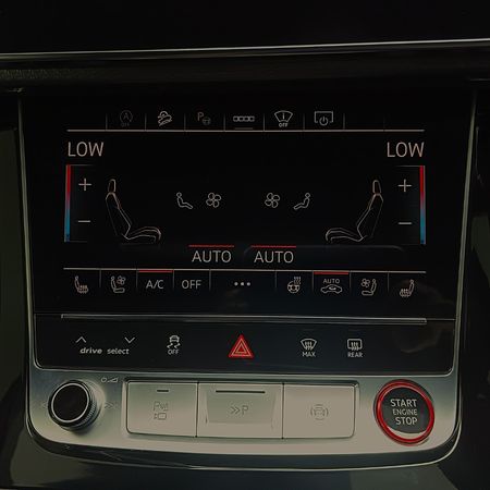 2026-Audi-RSQ8-SUV-PERFORMANCE-QUATTRO-TIPTRONIC_35