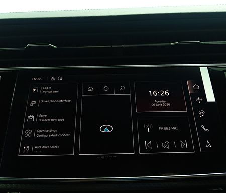 2026-Audi-RSQ8-SUV-PERFORMANCE-QUATTRO-TIPTRONIC_45