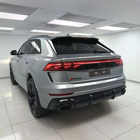 2026-Audi-RSQ8-SUV-PERFORMANCE-QUATTRO-TIPTRONIC_4