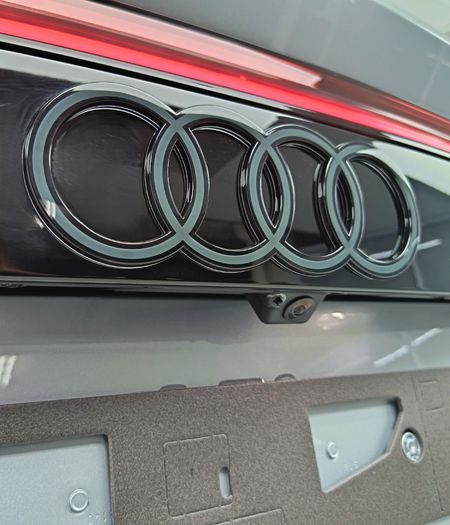 2026-Audi-RSQ8-SUV-PERFORMANCE-QUATTRO-TIPTRONIC_7