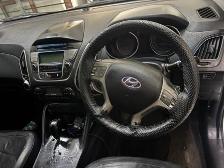2013-Hyundai-ix35-20-GLS-Executive-Auto_5