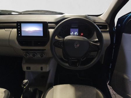 2026-Renault-Triber-10-Techno_13