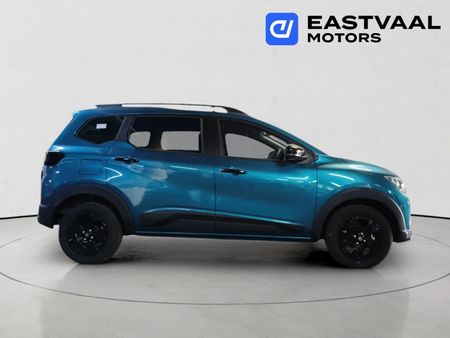 2026-Renault-Triber-10-Techno_7