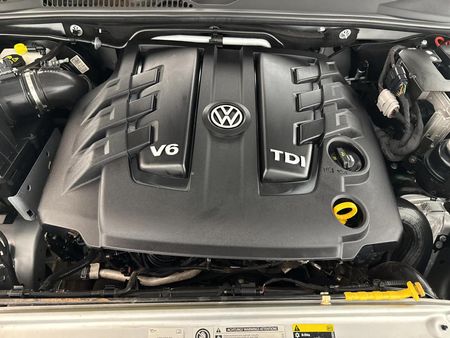 2018-Volkswagen-Amarok-30-TDI-Highline-4Motion-Auto-Double-Cab_11