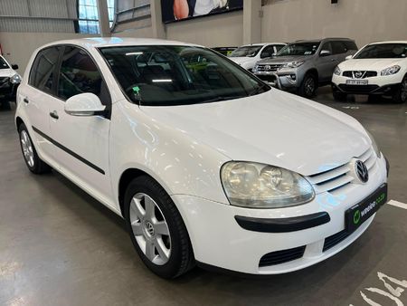 2005-Volkswagen-Golf-16-Trendline_0