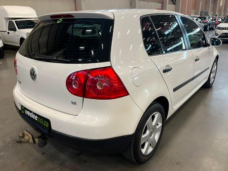 2005-Volkswagen-Golf-16-Trendline_6