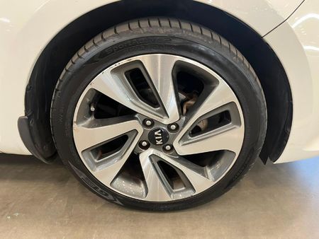 2015-Kia-Rio-14-Tec-5-dr_8