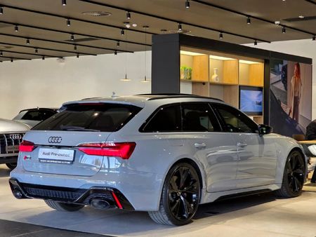 2025-Audi-RS6-Avant-Performance-Auto_9