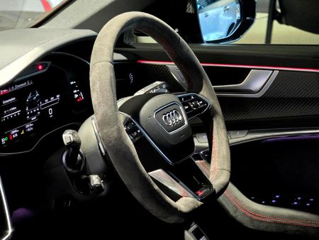 2025-Audi-RS6-Avant-Performance-Auto_20