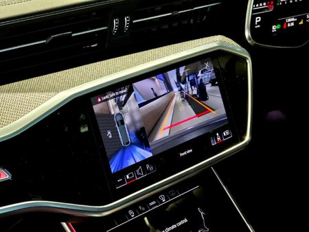 2025-Audi-RS6-Avant-Performance-Auto_21