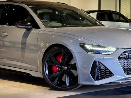 2025-Audi-RS6-Avant-Performance-Auto_27