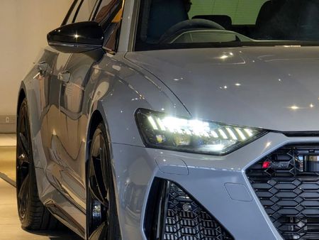 2025-Audi-RS6-Avant-Performance-Auto_5