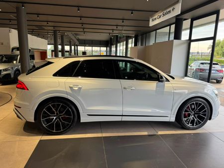 2023-Audi-Q8-45-TDI-quattro-Auto_9