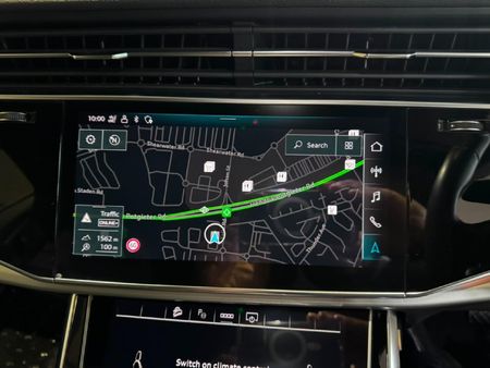 2023-Audi-Q8-45-TDI-quattro-Auto_13