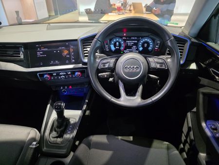 2022-Audi-A1-Sportback-15-TFSI-Auto-35-TFSI_10
