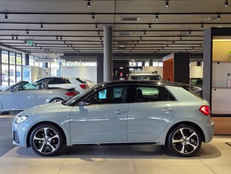2022-Audi-A1-Sportback-15-TFSI-Auto-35-TFSI_7