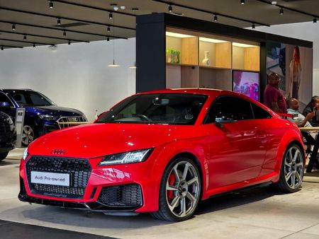 2021-Audi-TT-RS-Coupe-quattro-Auto-294kW_2