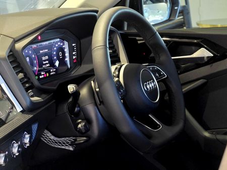 2025-Audi-A1-Sportback-30-TFSI-Black-Edition-S-Tronic_13