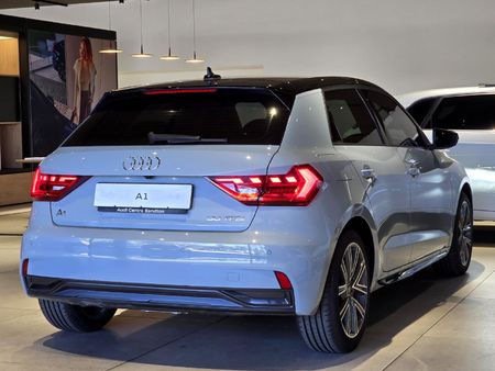 2025-Audi-A1-Sportback-30-TFSI-Black-Edition-S-Tronic_3