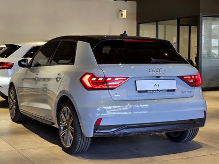 2025-Audi-A1-Sportback-30-TFSI-Black-Edition-S-Tronic_5