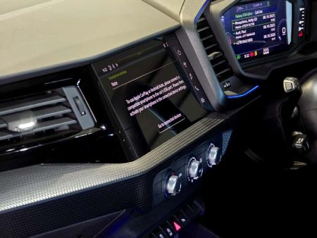 2025-Audi-A1-Sportback-30-TFSI-Advanced-S-Tronic_16