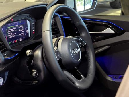 2025-Audi-A1-Sportback-30-TFSI-Advanced-S-Tronic_17