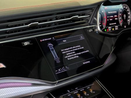 2025-Audi-Q8-45-TDI-quattro-Auto-Black-Edition_12