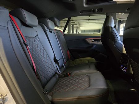 2025-Audi-Q8-45-TDI-quattro-Auto-Black-Edition_18