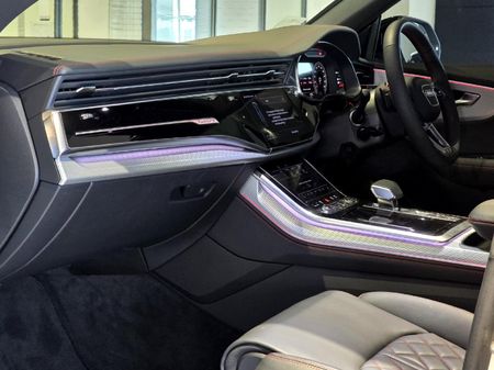 2025-Audi-Q8-45-TDI-quattro-Auto-Black-Edition_19