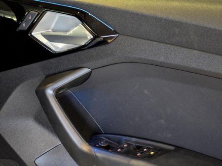 2025-Audi-A1-Sportback-30-TFSI-Black-Edition-S-Tronic_14