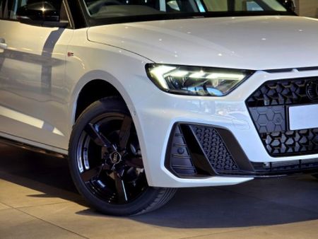 2025-Audi-A1-Sportback-30-TFSI-Black-Edition-S-Tronic_2