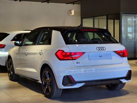 2025-Audi-A1-Sportback-30-TFSI-Black-Edition-S-Tronic_3